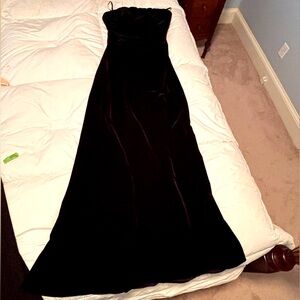 Stunning, strapless velvet maxi formal gown.